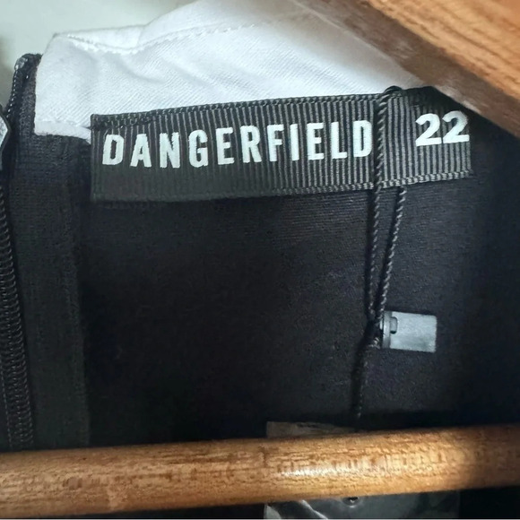 NWT DANGERFIELD Tweedledee Dress Black Short Sleeve Dress White Collar 22 - Picture 5 of 7